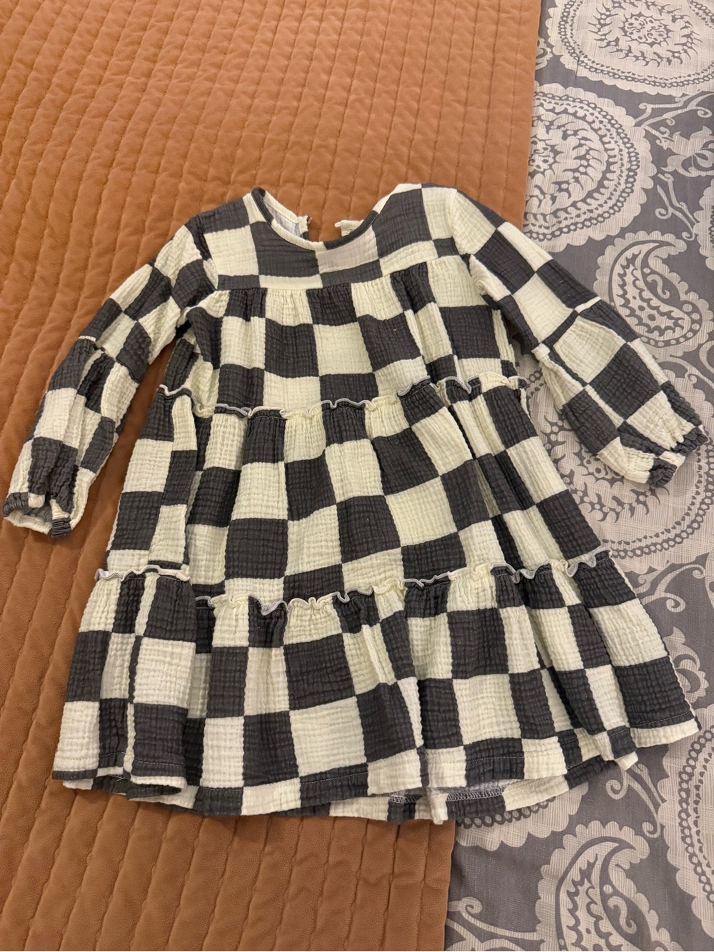 Minimalist Folk Co Clementine Dress in Checkered Charcoal size 6-7y
